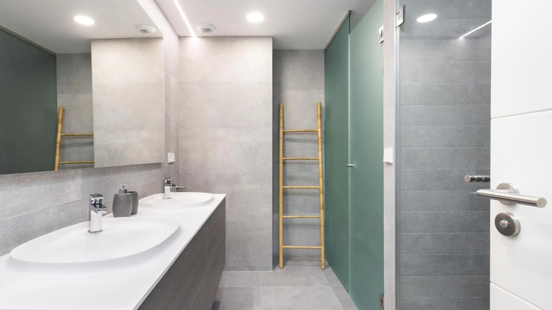 סנטה קרוז דה טנריף Home2Book Design & Spacious Apartment City Center